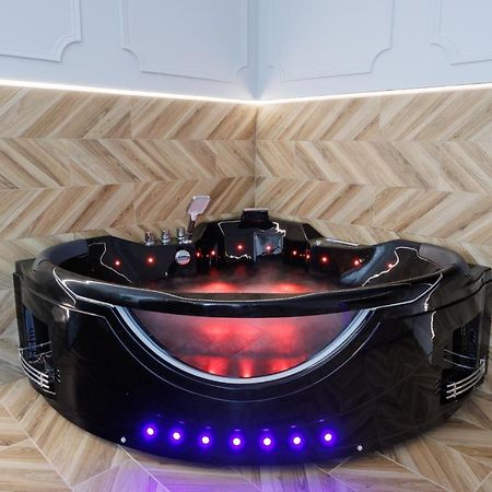 Jacuzzi Energyapart ชเตชชิน ภายนอก รูปภาพ